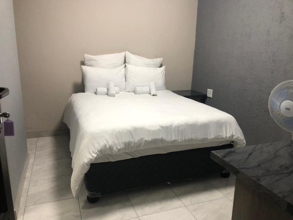 The Nest Overnight And Accommodation Usakos المظهر الخارجي الصورة